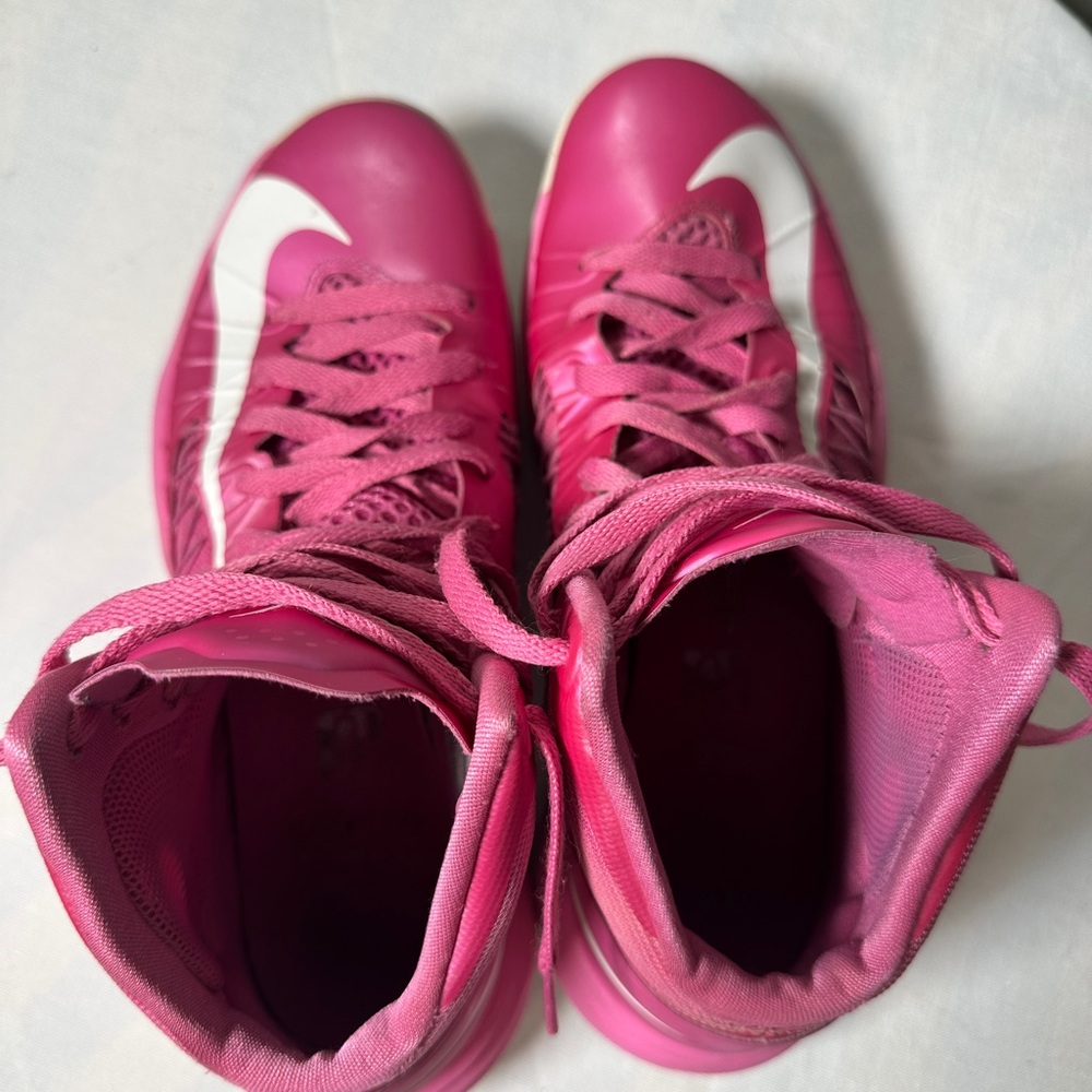 Nike Hyperdunk 2012 Think Pink Size 8.5 Sneakers - Picture 6 of 8